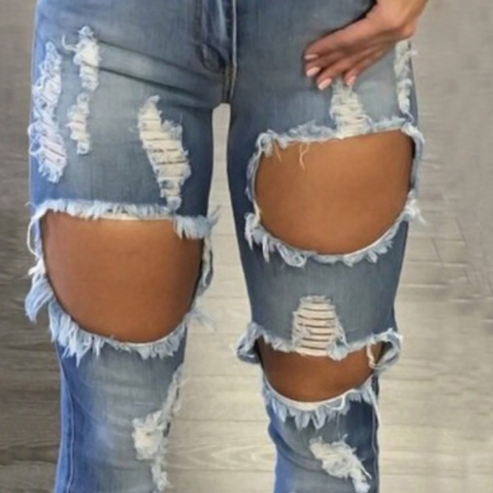 Demi Blue jeans  Small only